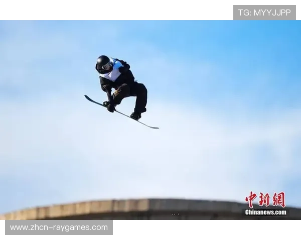 国际雪联单板滑雪大跳台世界杯北京站决赛即将打响