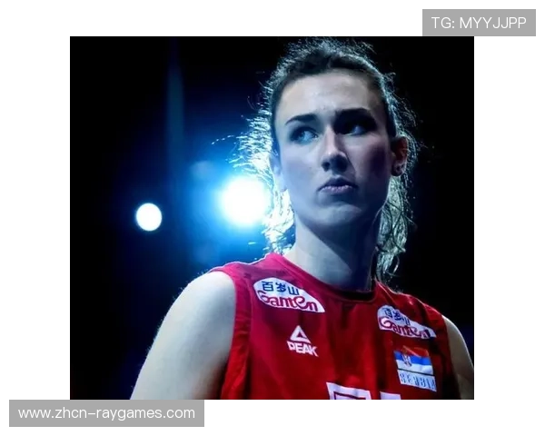 科莫主场迎战斯坎迪奇，女排赛程密集轮换应对